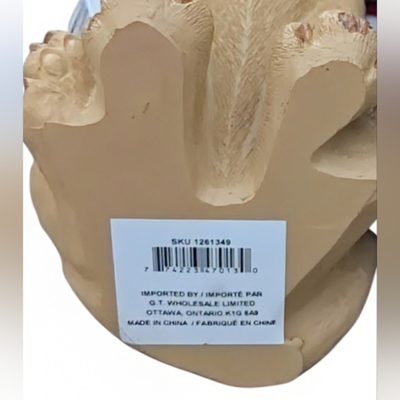 NEW Holiday Golden Retriever statue - Picture 4 of 4